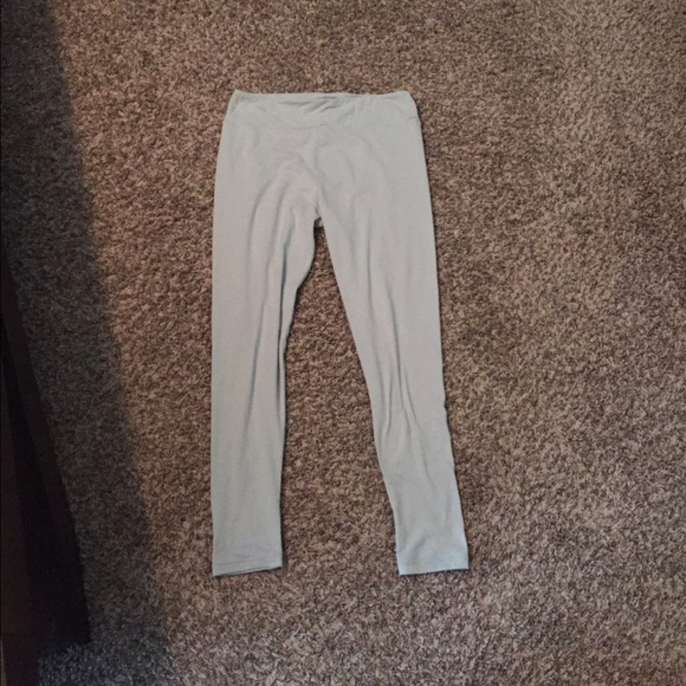 Lularoe tall and curvy light gray leggings